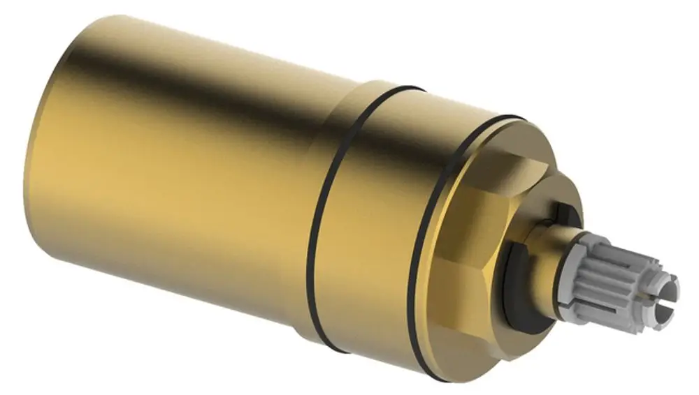 Keuco Verlängerungselement in zylindrischer Form mit einer speziellen Verbindung für Thermostatarmaturen. Die Oberfläche ist in einer metallischen Ausführung gehalten.